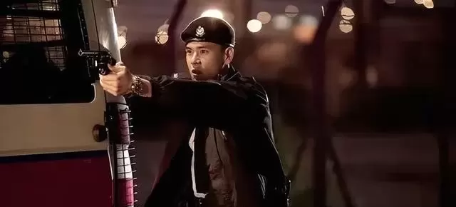 《寒战1994》定档十月，李文彬青年时代警队博弈开启：现场图